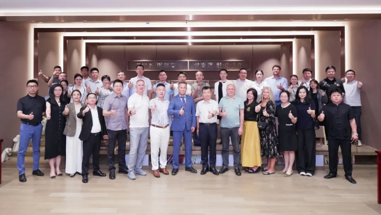 圣彼得堡经贸考察团到访深商会 中俄企业共探出海新机遇