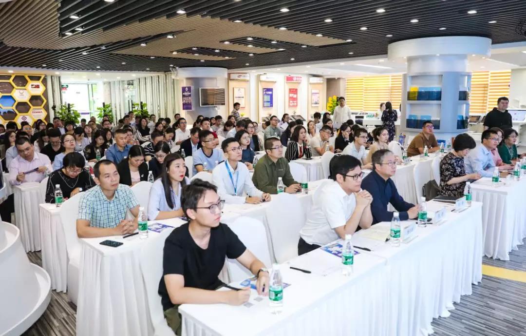 创新中国行 | 5G时代下，智能终端如何赋能中小企业？